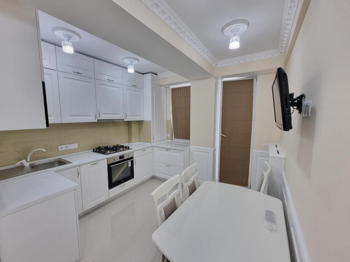 Tourist Grand Apartments Ultracentral Kisinyov Kültér fotó