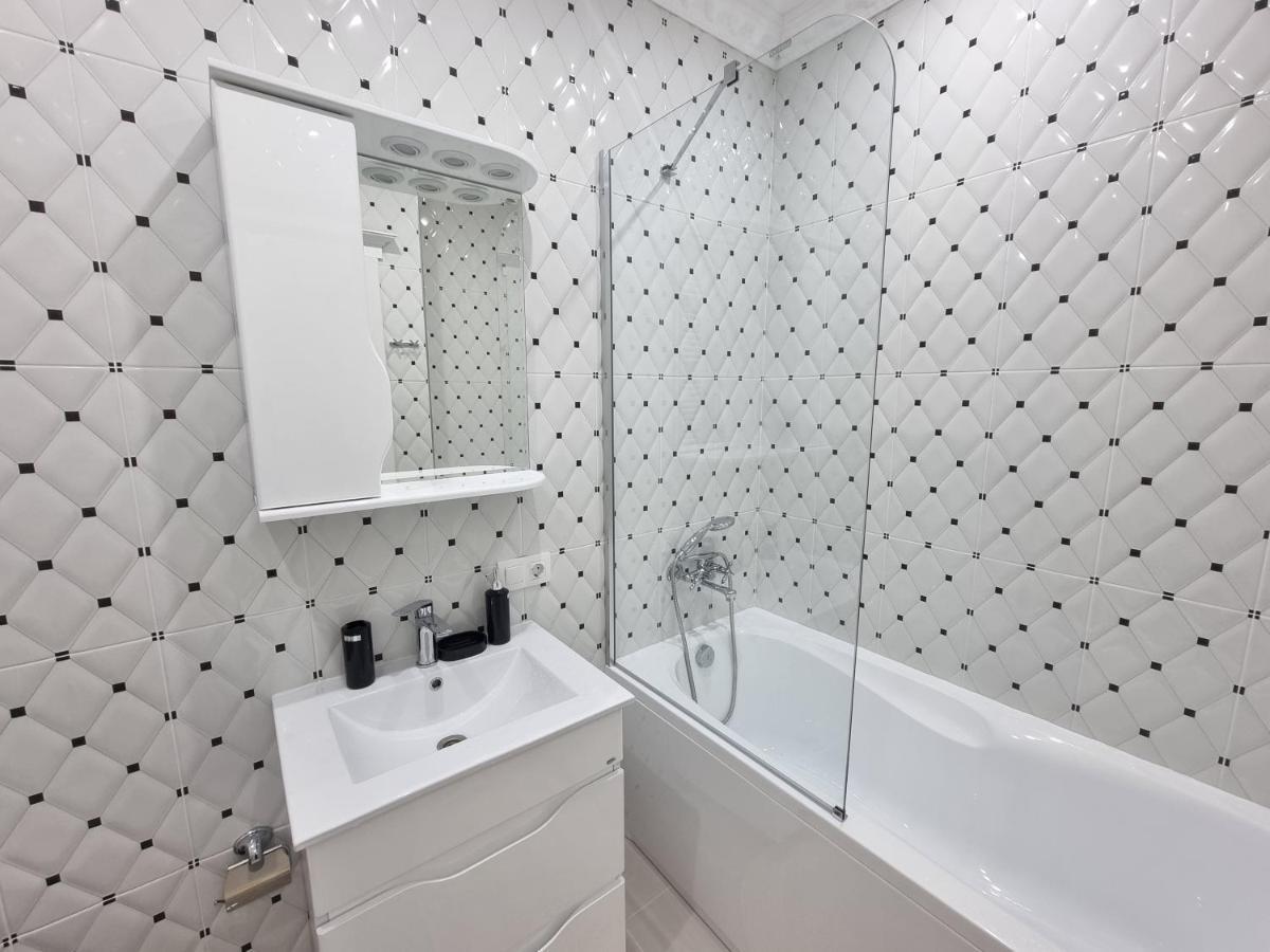 Tourist Grand Apartments Ultracentral Kisinyov Kültér fotó