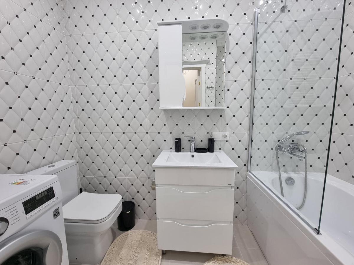 Tourist Grand Apartments Ultracentral Kisinyov Kültér fotó