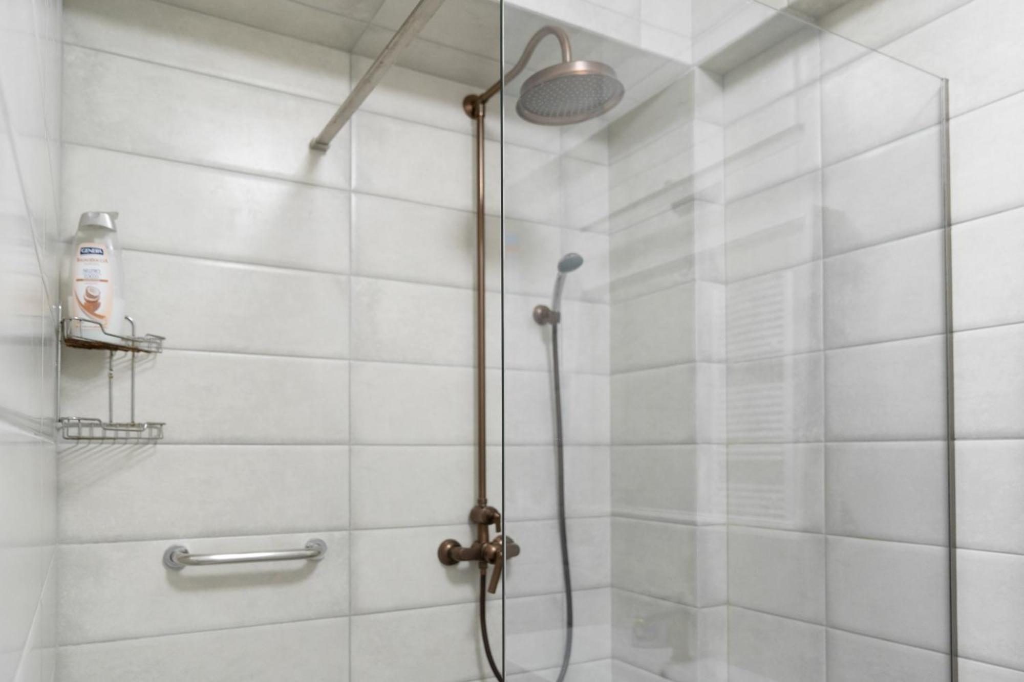 Tourist Grand Apartments Ultracentral Kisinyov Kültér fotó